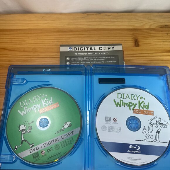 Diary of a Wimpy Kid: Dog Days (Blu-ray/DVD, 2012, 2-Disc Set) No Digital Used G - Picture 2 of 3